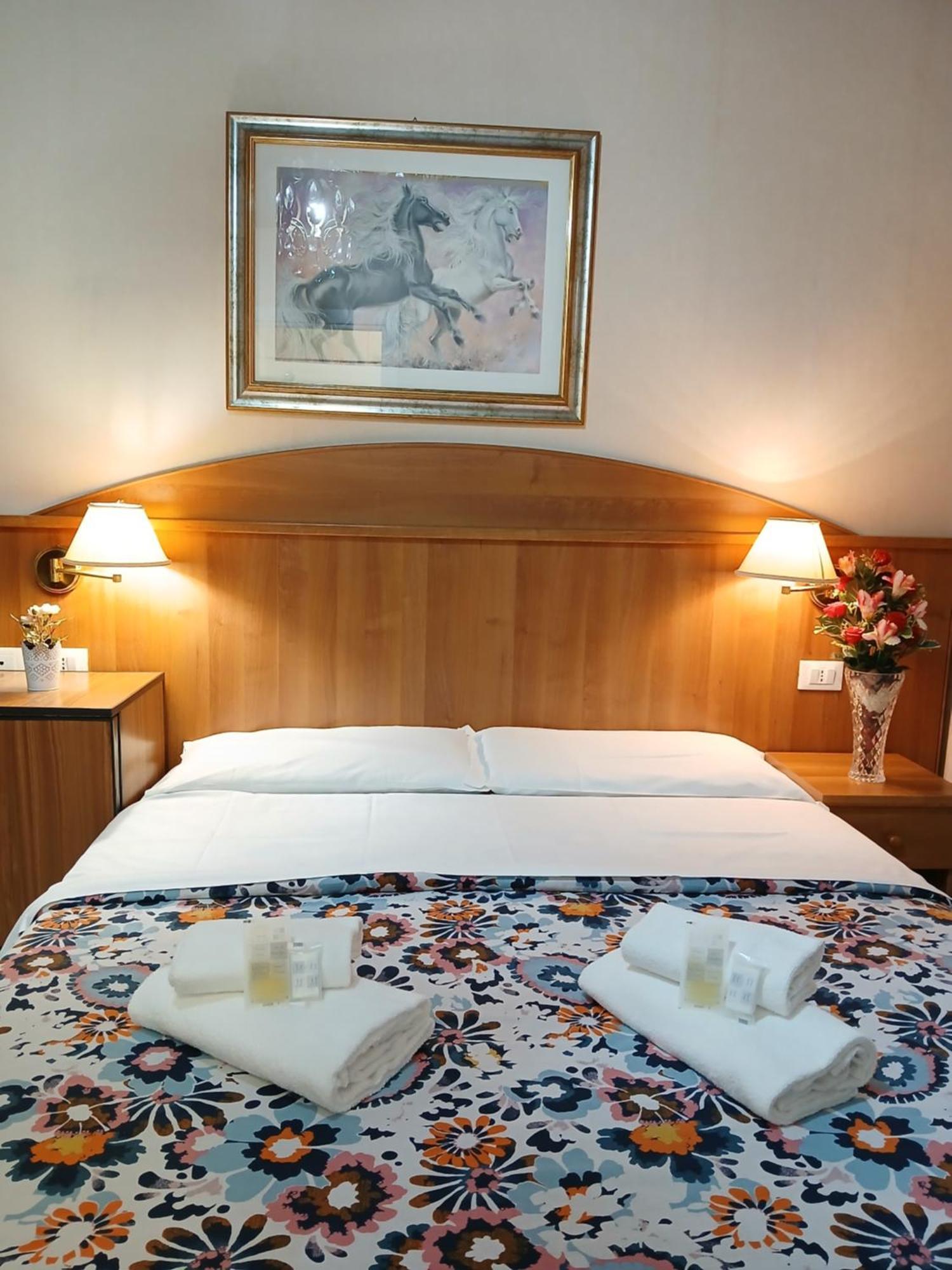 Nahid Accommodation Řím Exteriér fotografie